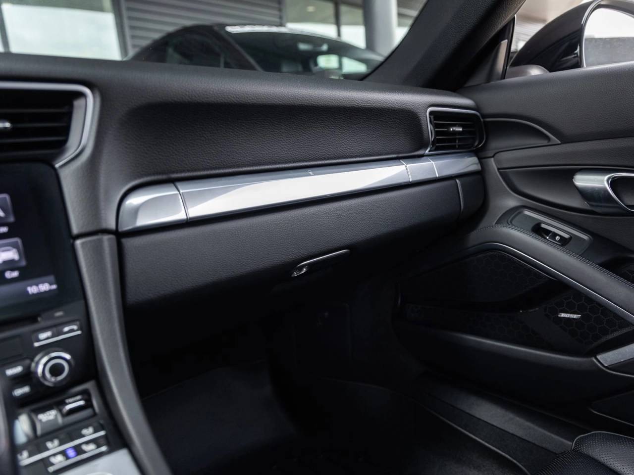 2019 Porsche 911 Carrera