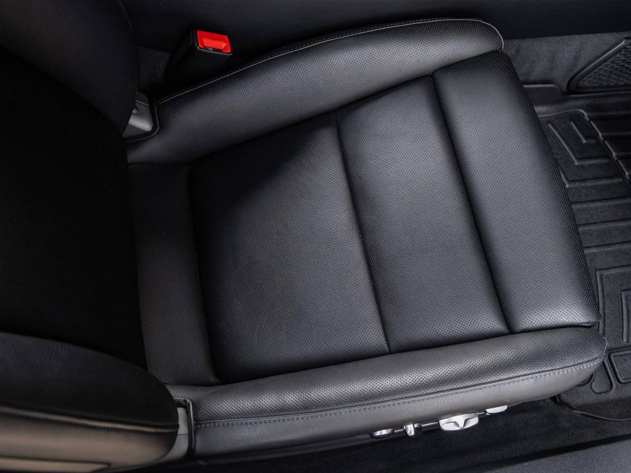 2019 Porsche 911 Carrera