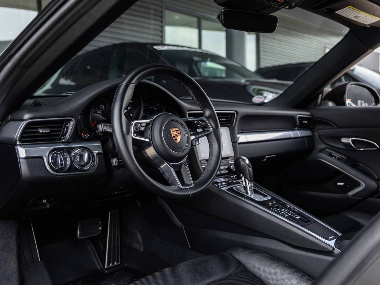 2019 Porsche 911 Carrera