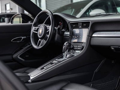 2019 Porsche 911 Carrera