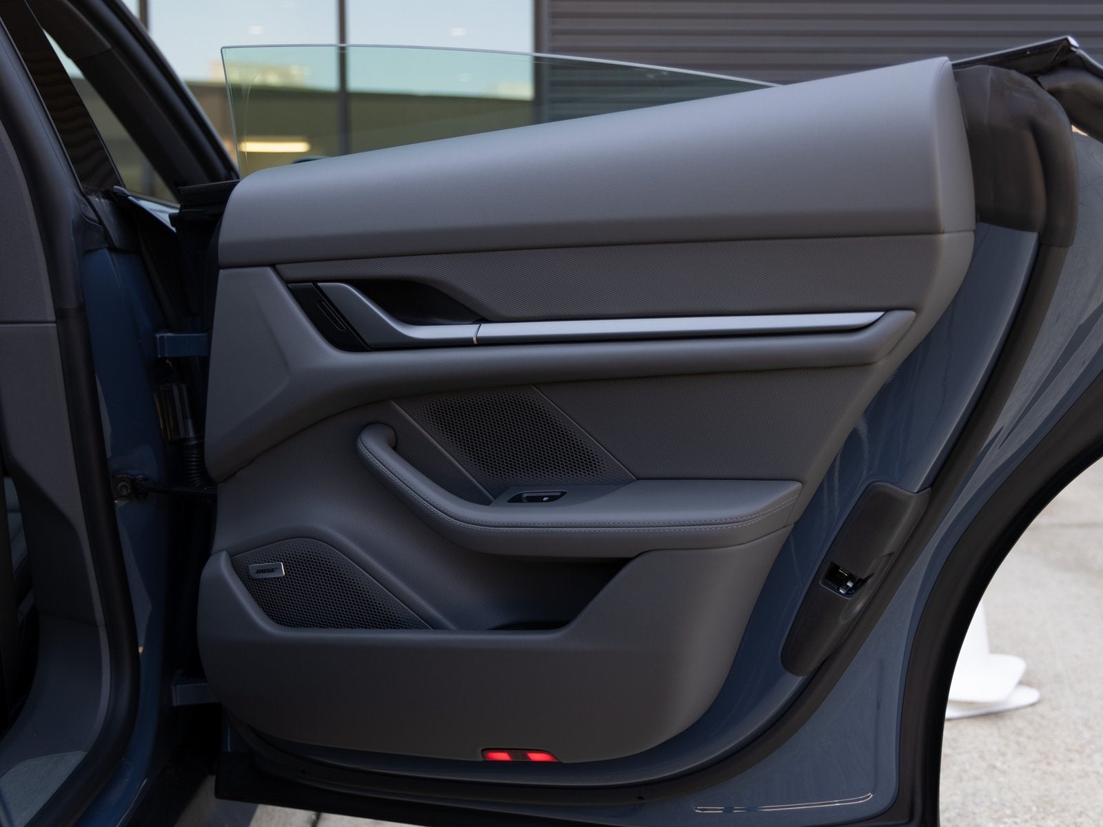 2025 Porsche Taycan Taycan