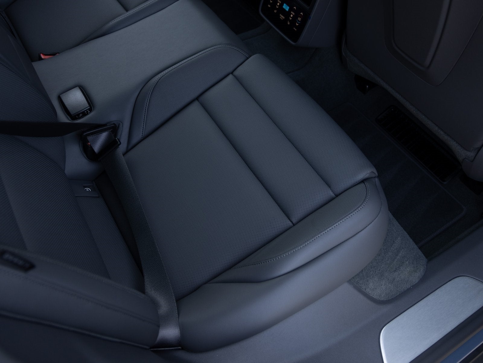 2025 Porsche Taycan Taycan