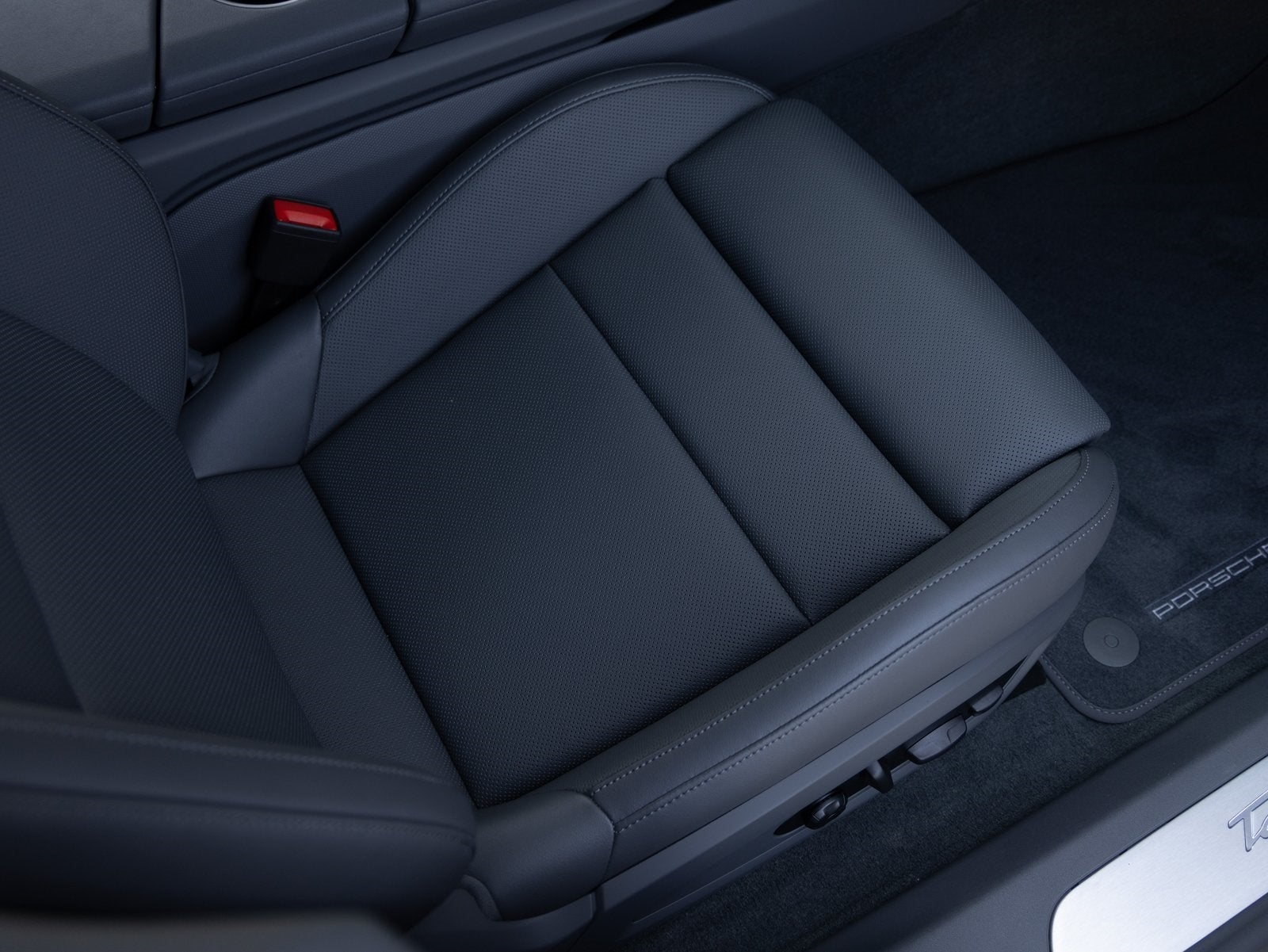 2025 Porsche Taycan Taycan