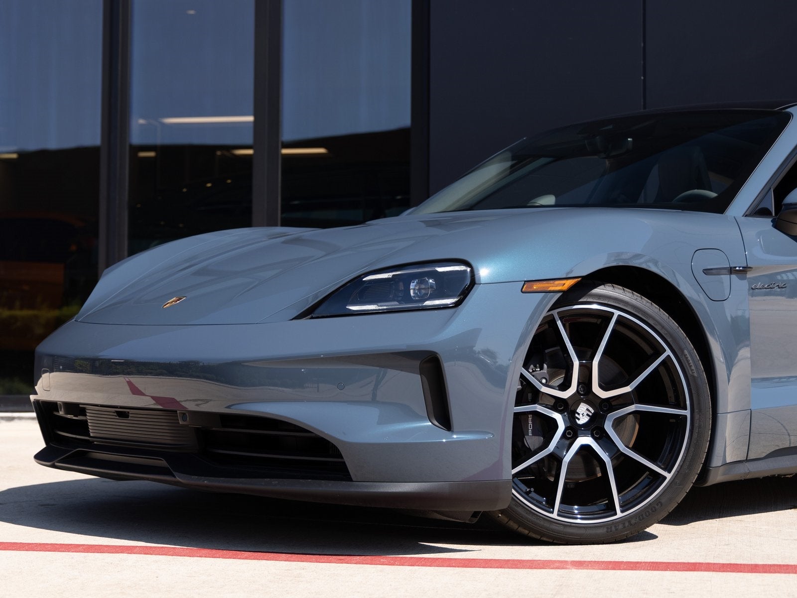 2025 Porsche Taycan Taycan