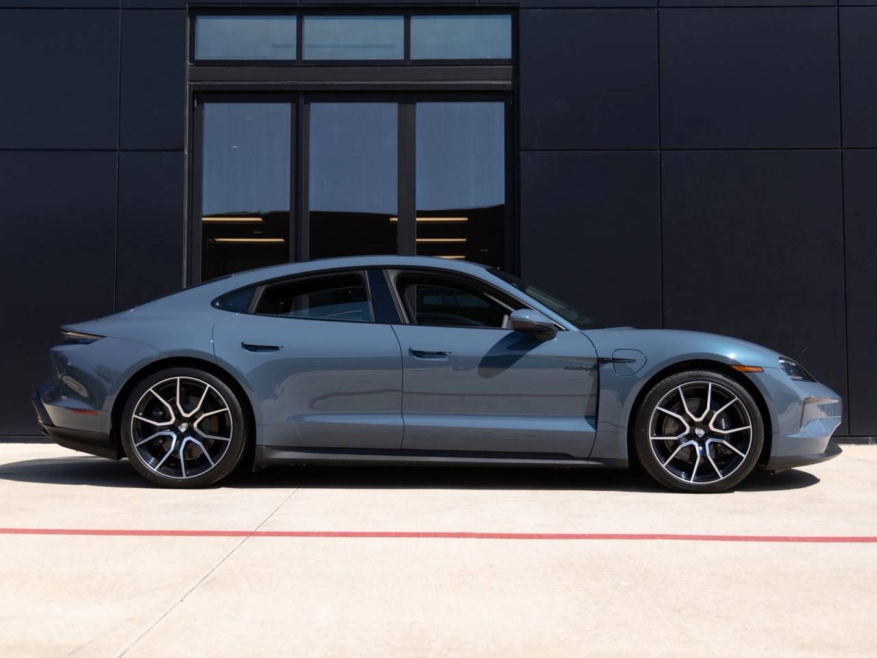 2025 Porsche Taycan Taycan