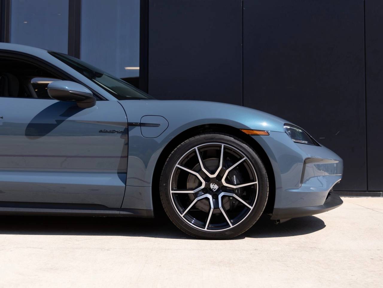 2025 Porsche Taycan Taycan