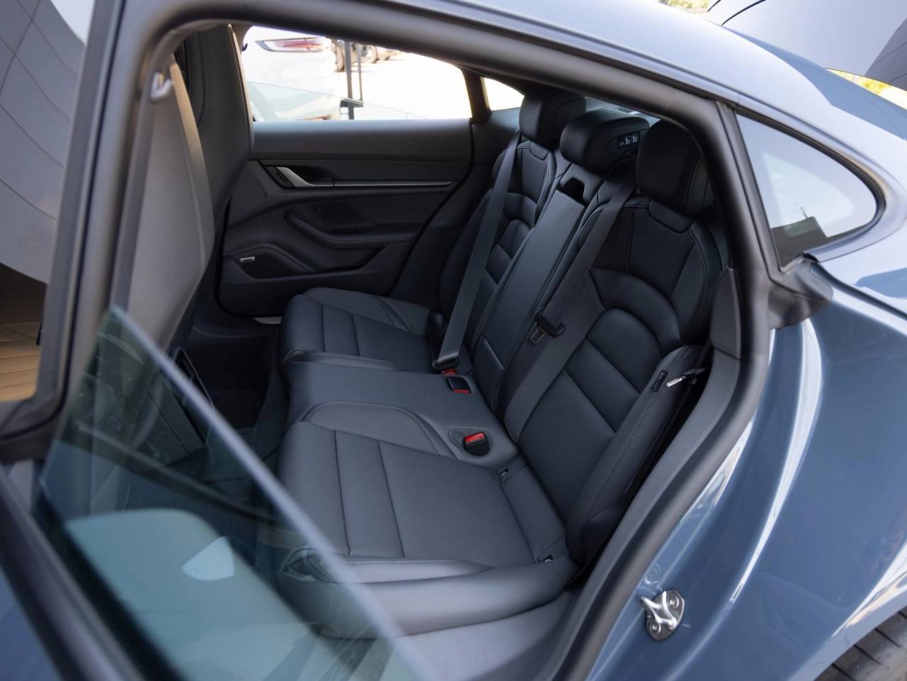 2025 Porsche Taycan Taycan