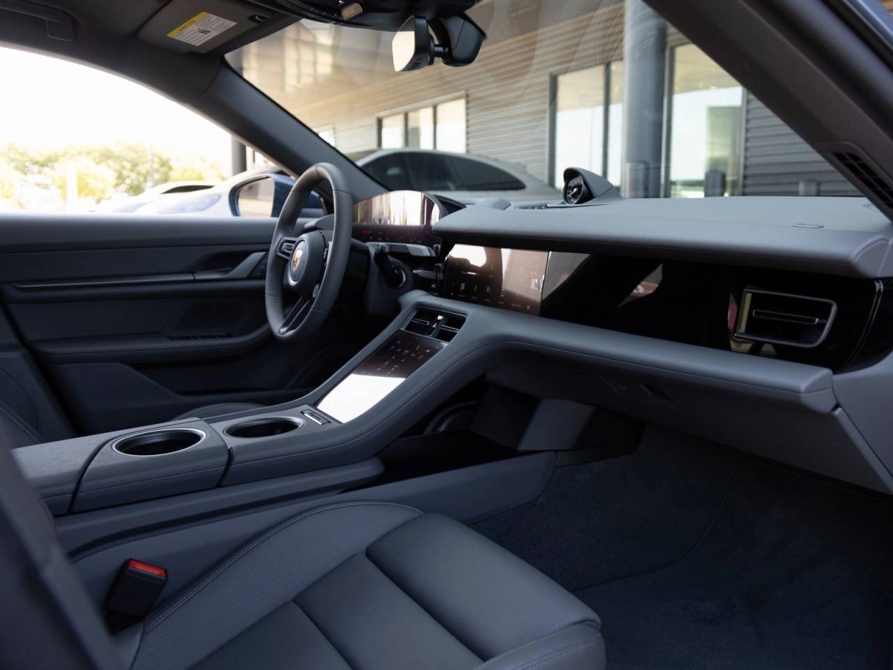 2025 Porsche Taycan Taycan