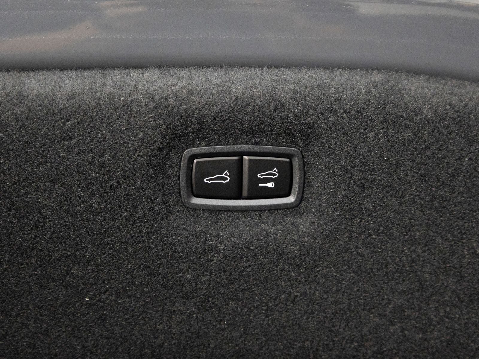 2026 Porsche Taycan 4