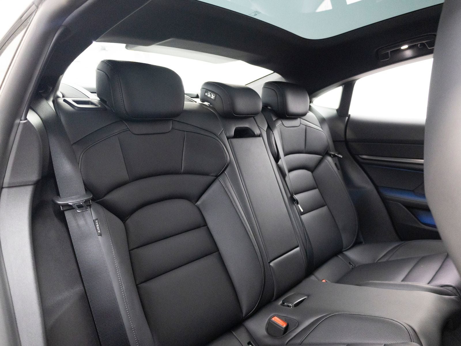 2026 Porsche Taycan 4