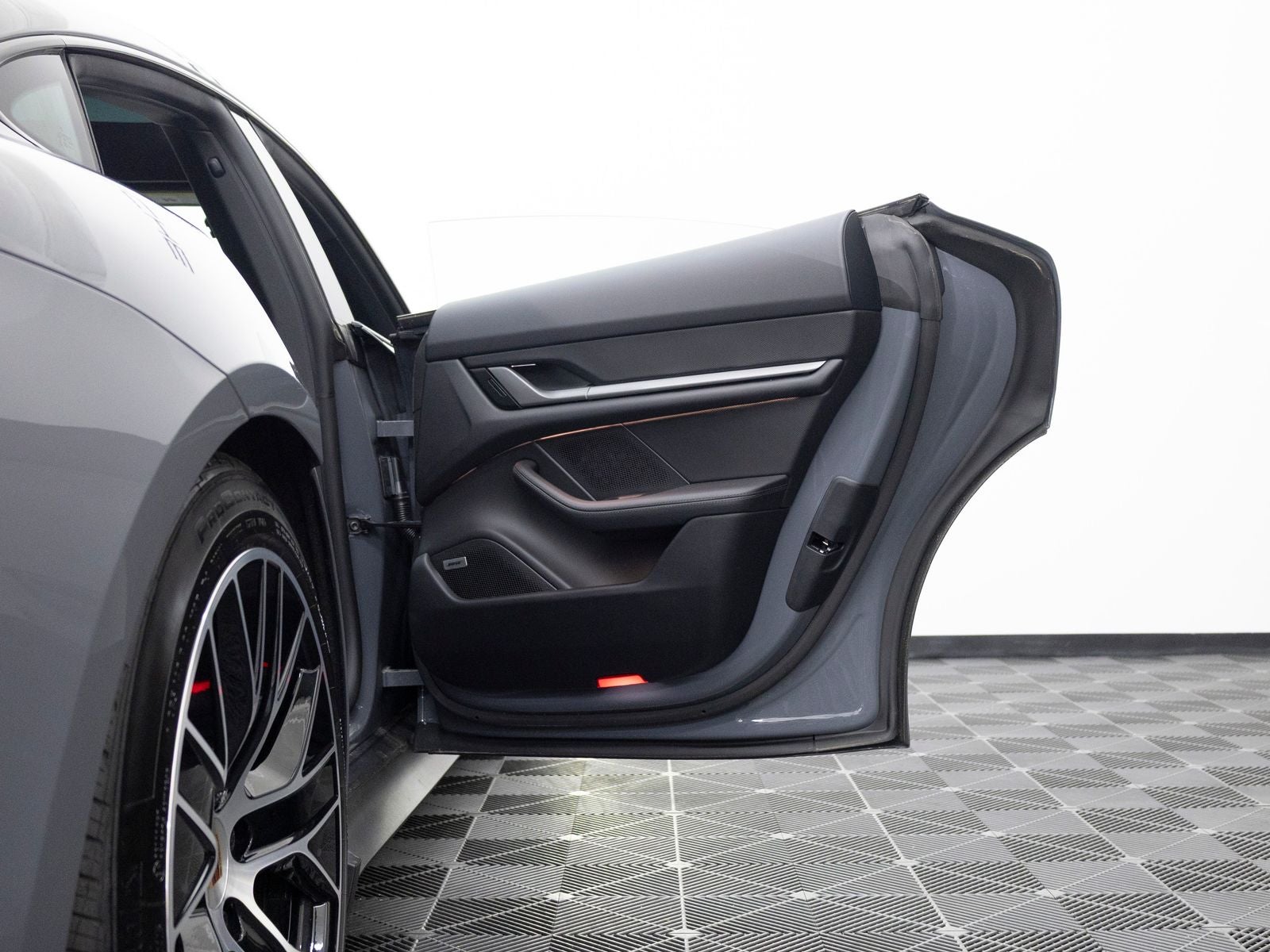 2026 Porsche Taycan 4