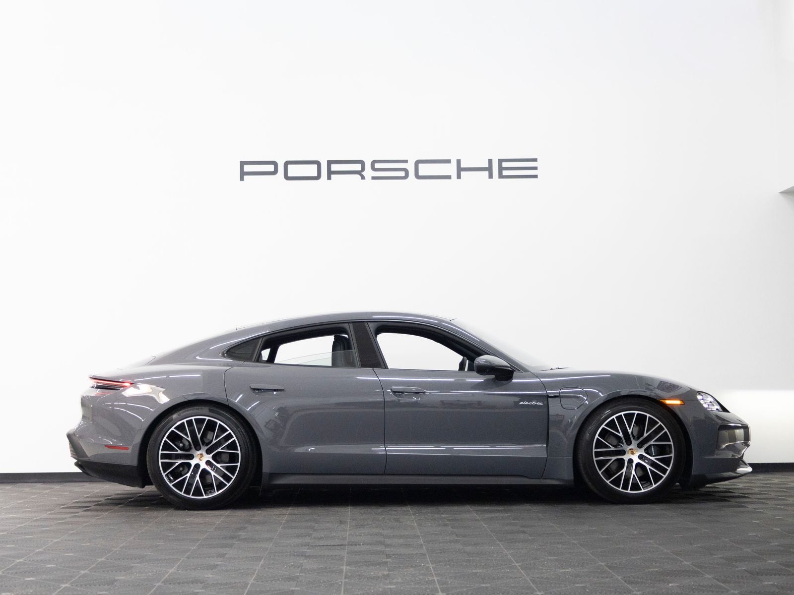 2026 Porsche Taycan 4