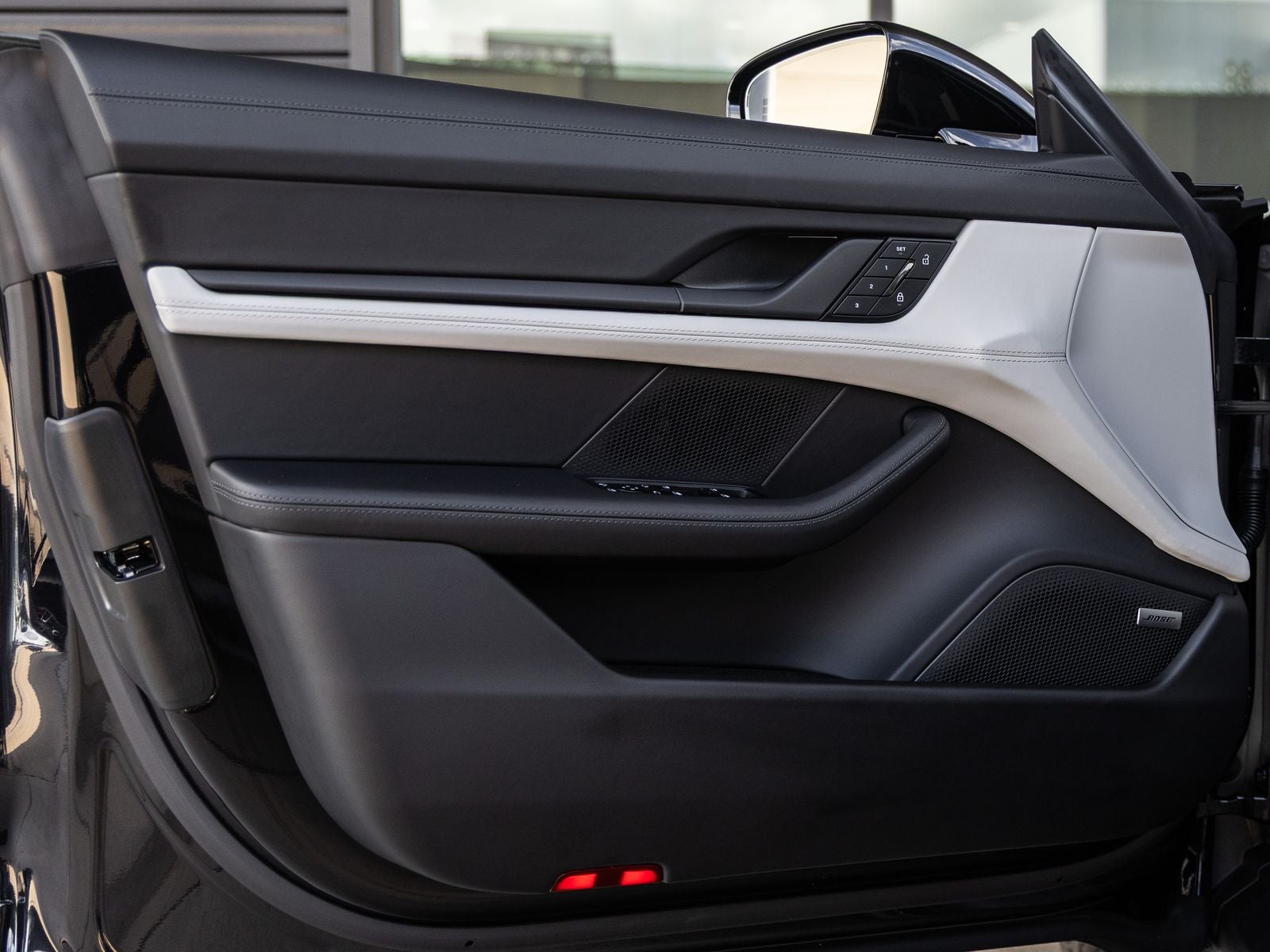 2026 Porsche Taycan 4 Black Edition