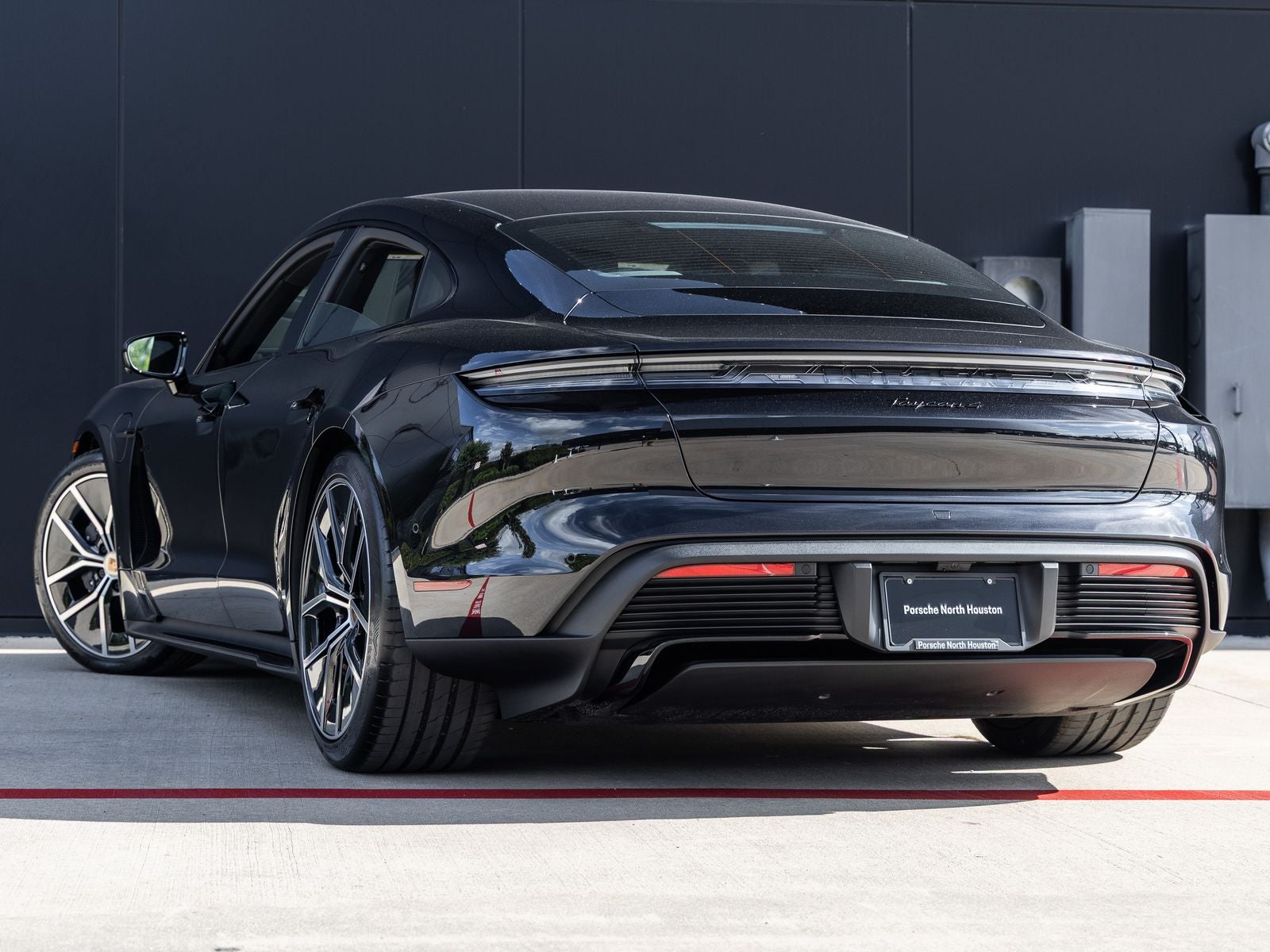 2026 Porsche Taycan 4 Black Edition