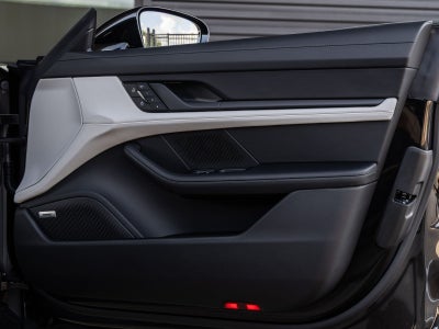 2026 Porsche Taycan 4 Black Edition