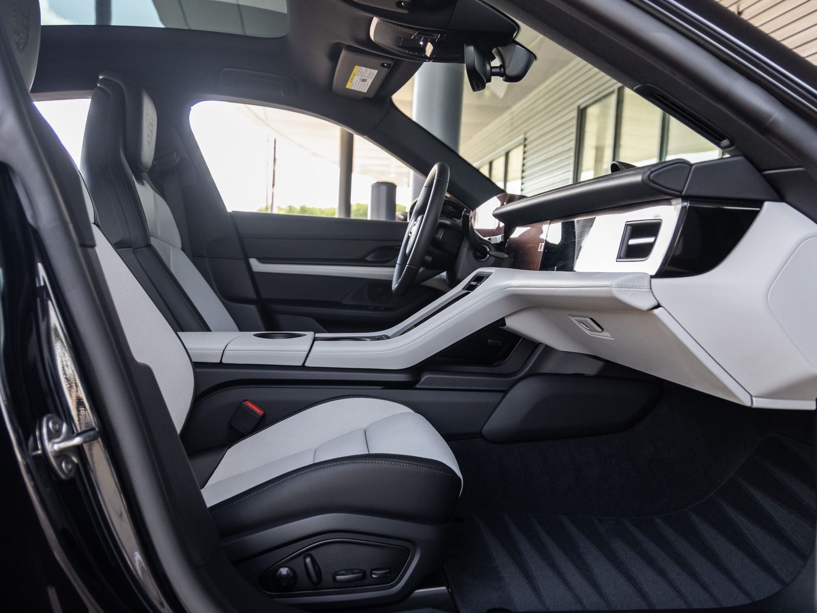 2026 Porsche Taycan 4 Black Edition