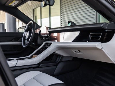 2026 Porsche Taycan 4 Black Edition