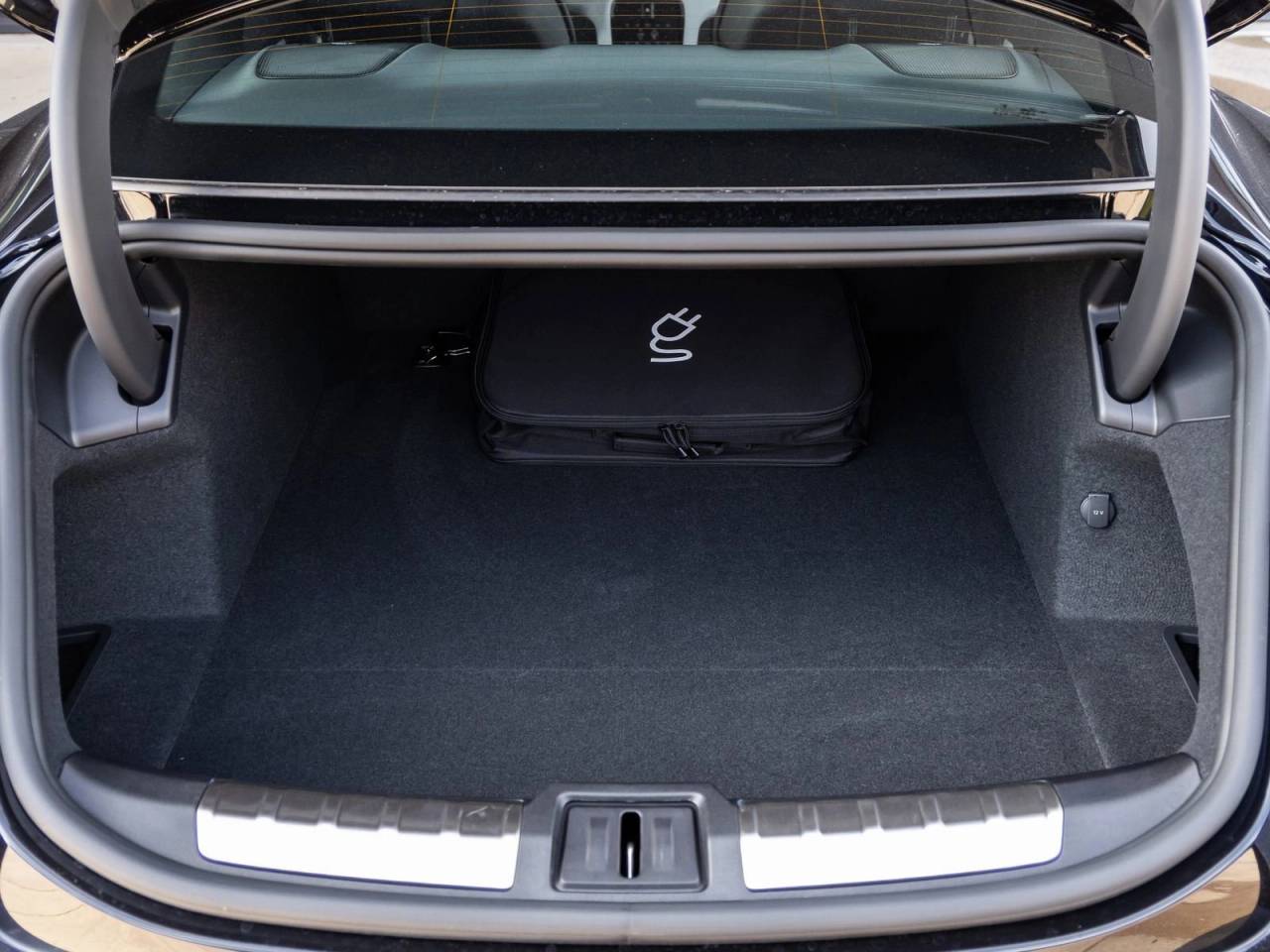 2026 Porsche Taycan Taycan 4 Black Edition