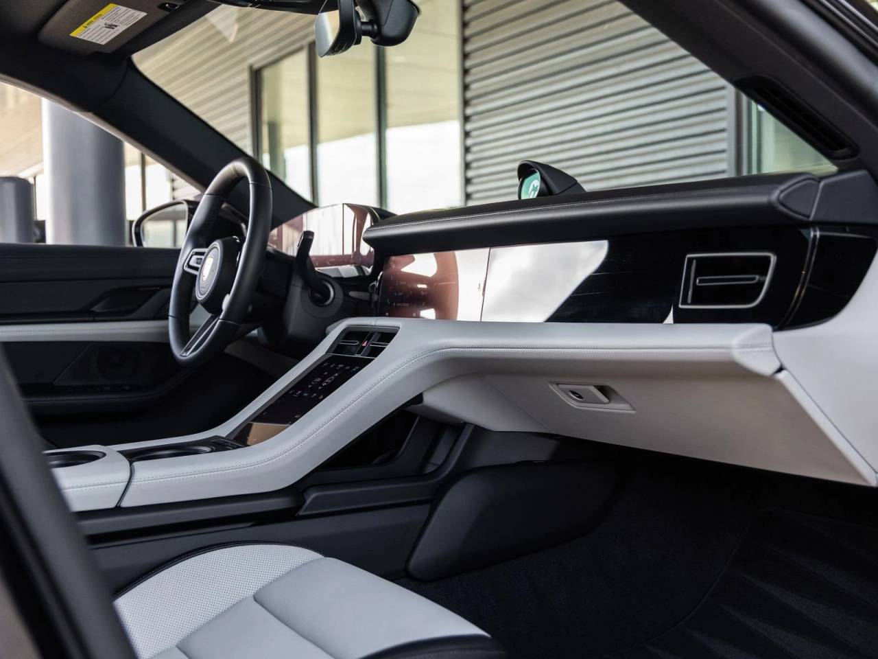2026 Porsche Taycan Taycan 4 Black Edition