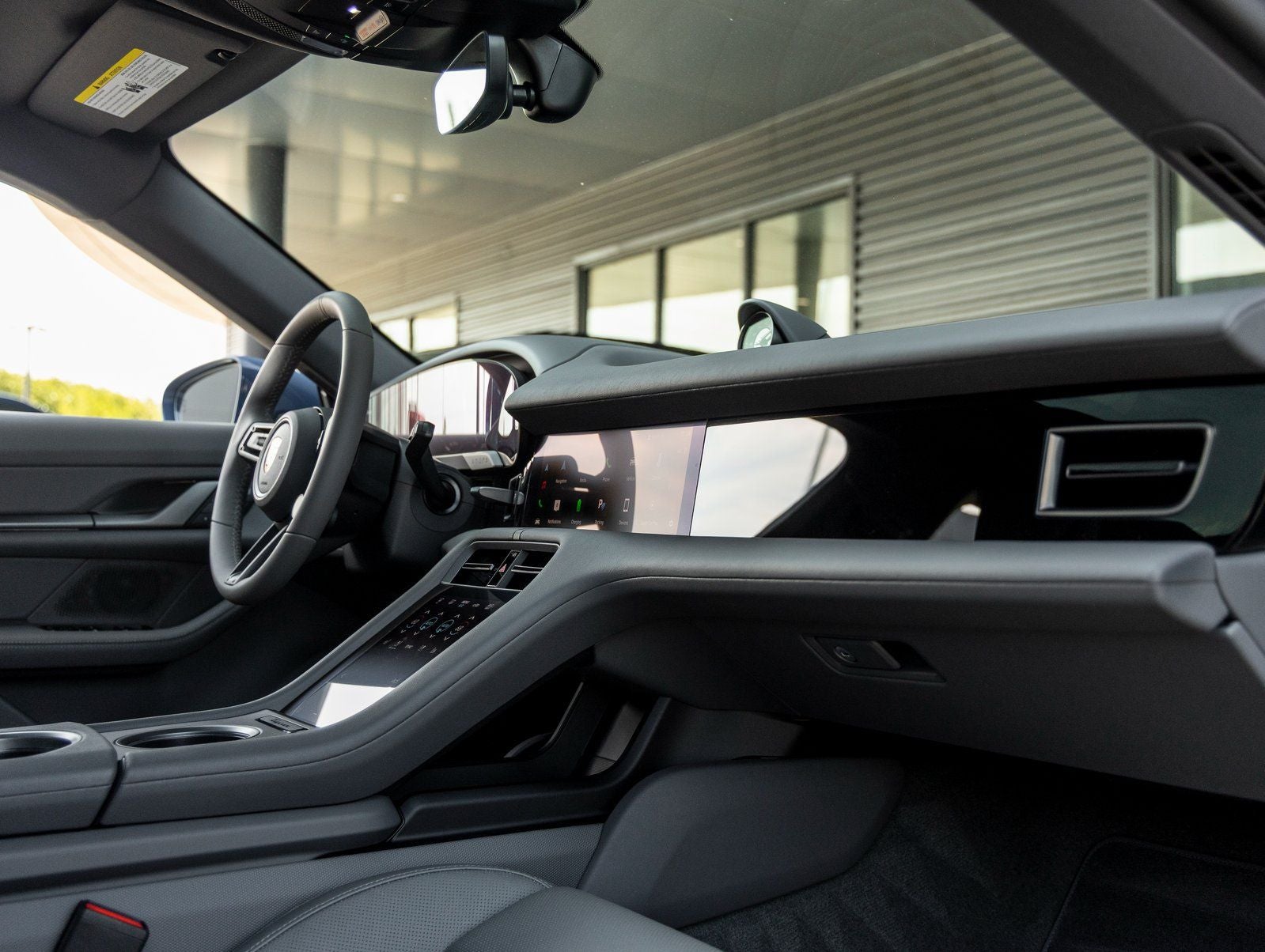 2025 Porsche Taycan 4