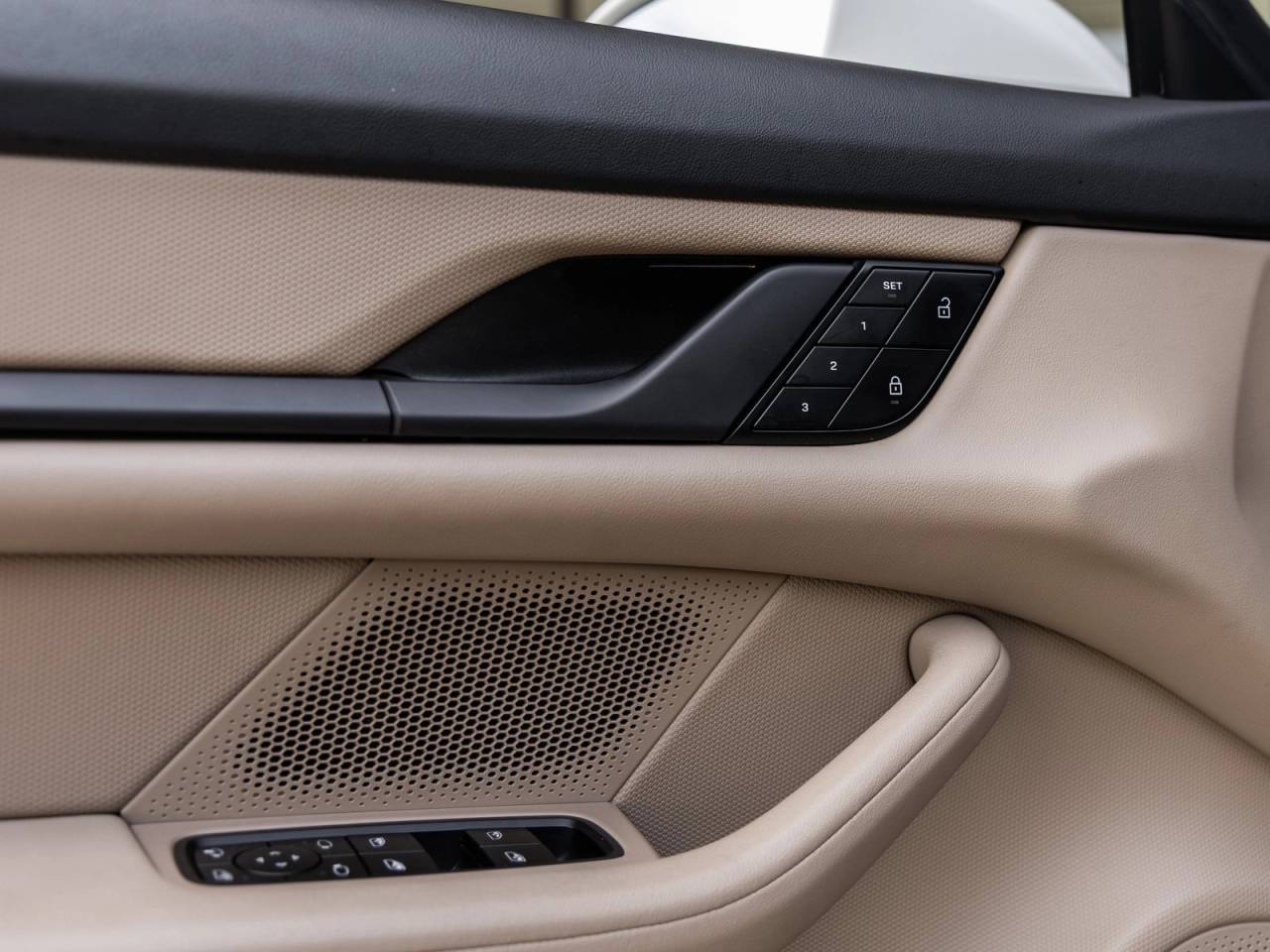 2023 Porsche Taycan Taycan (MY23)