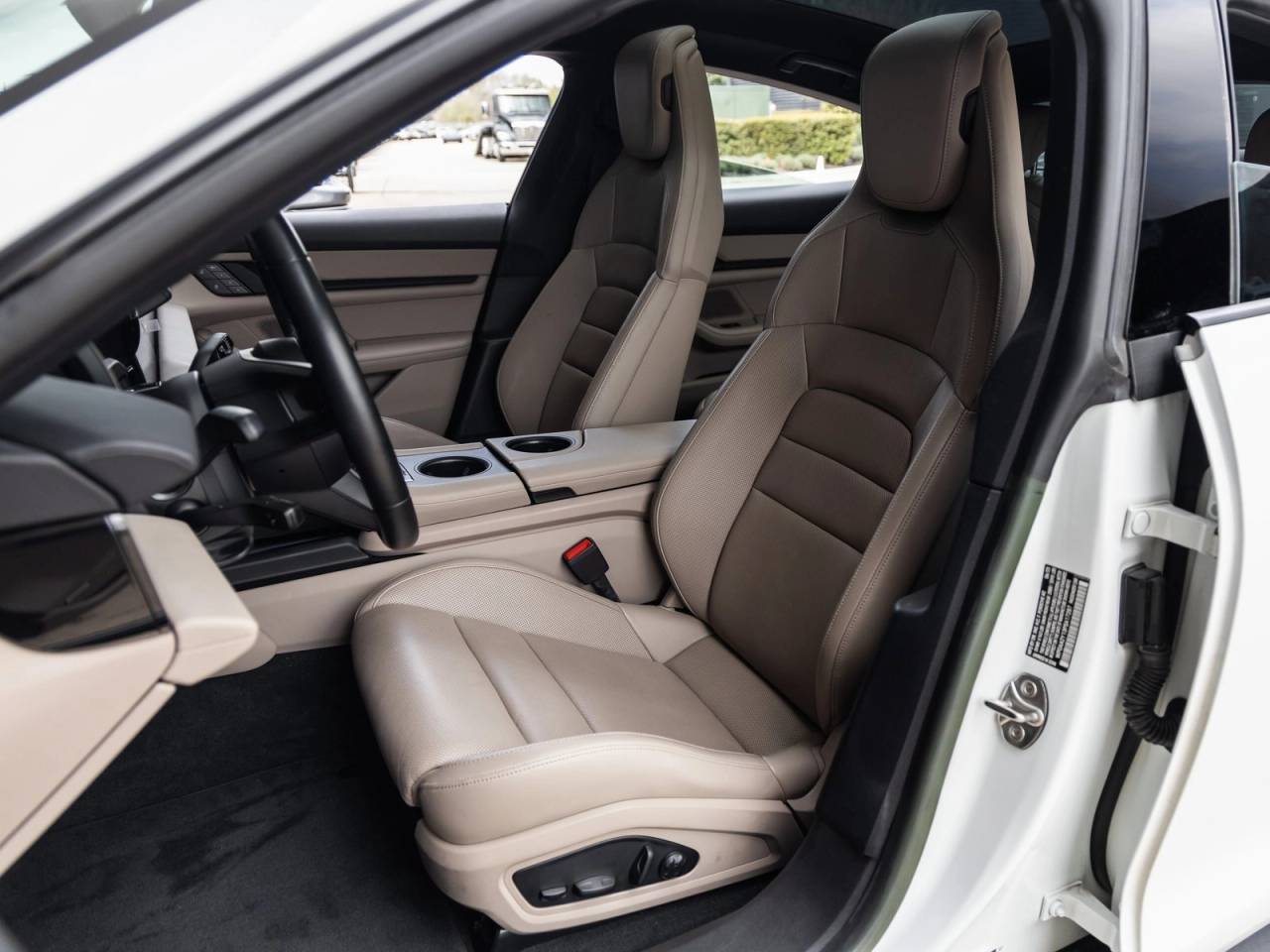 2023 Porsche Taycan Taycan (MY23)