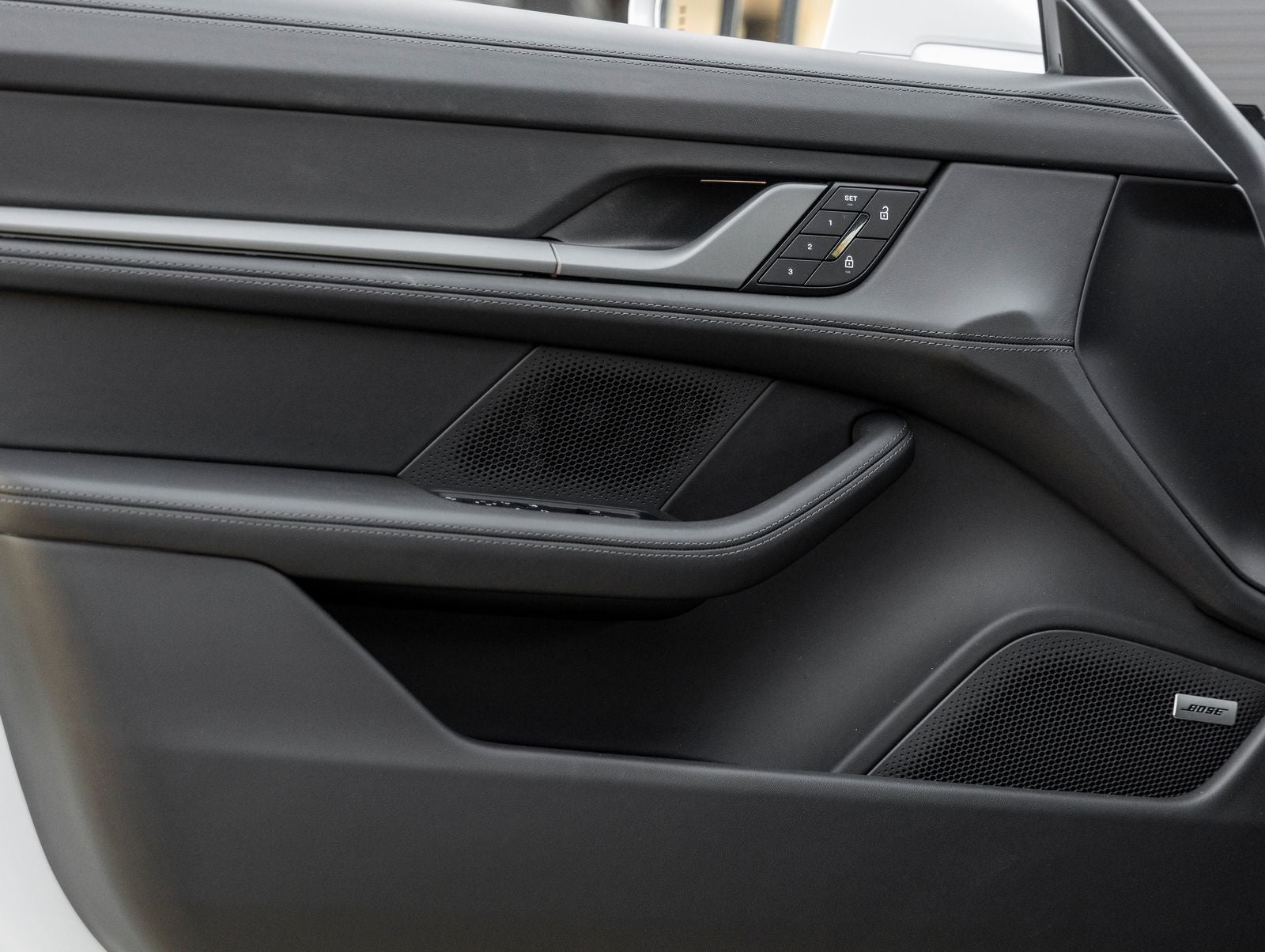 2026 Porsche Taycan 4