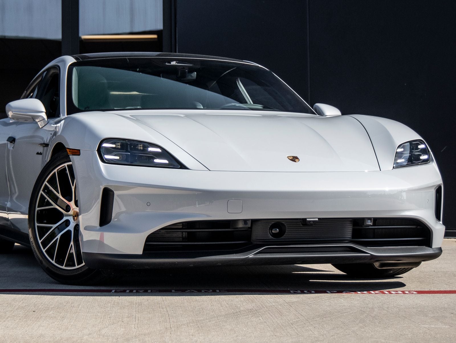 2026 Porsche Taycan 4