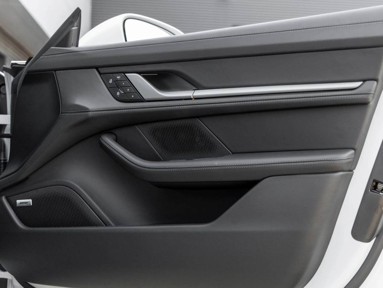 2026 Porsche Taycan 4