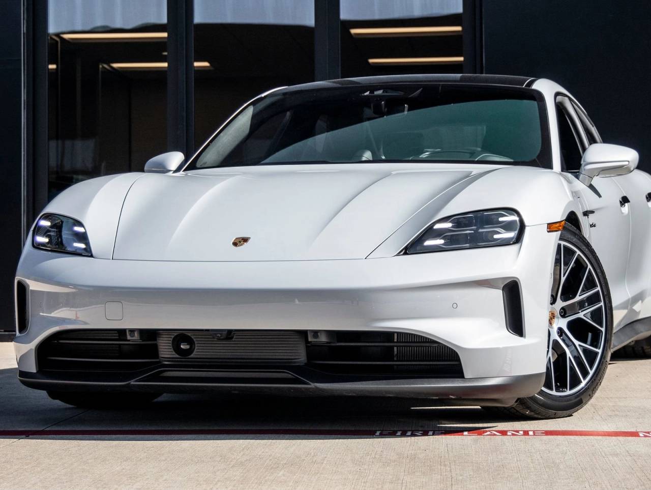 2026 Porsche Taycan 4