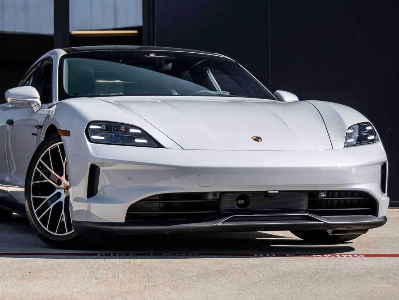 2026 Porsche Taycan 4