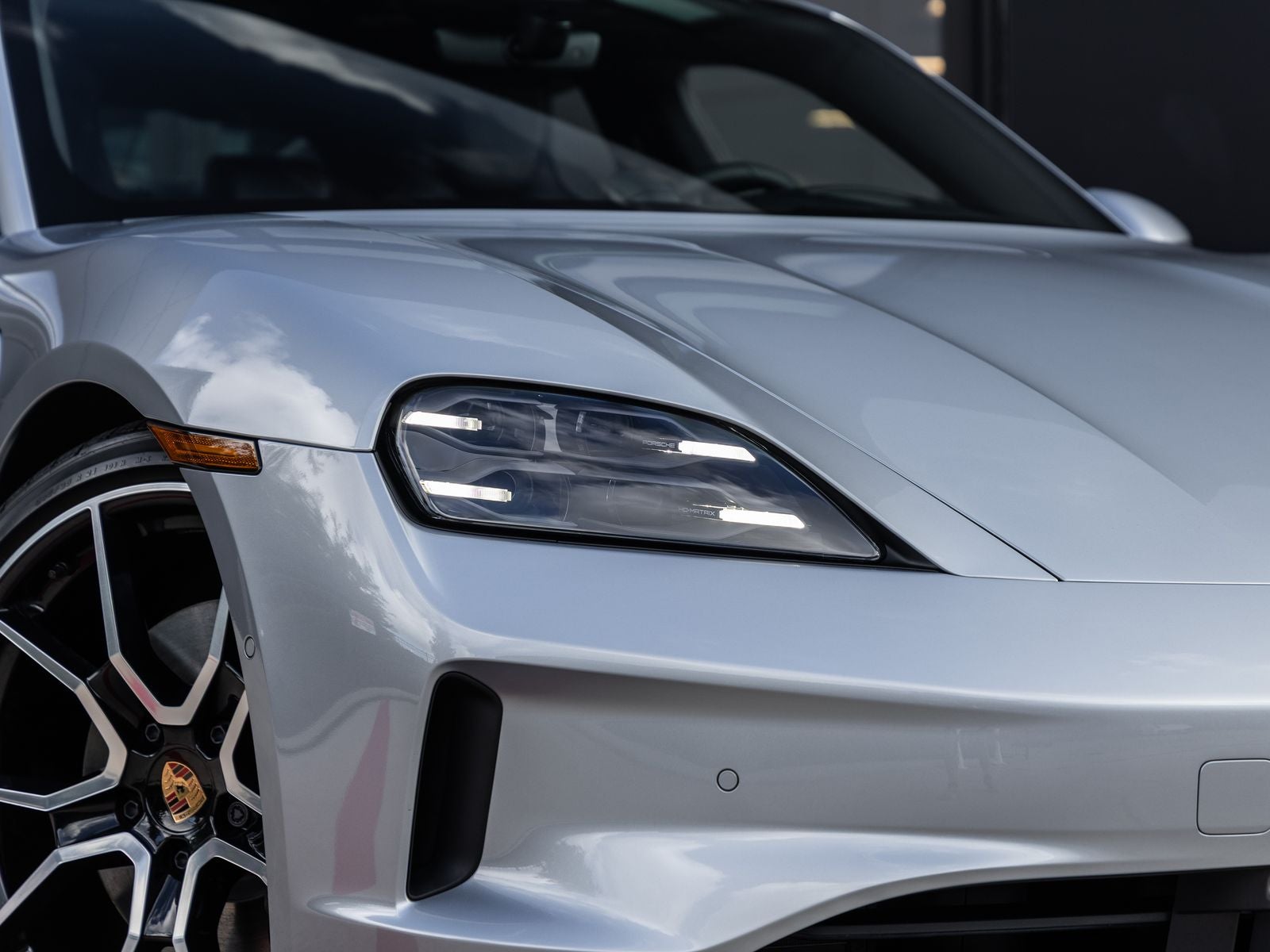 2026 Porsche Taycan 4 Black Edition