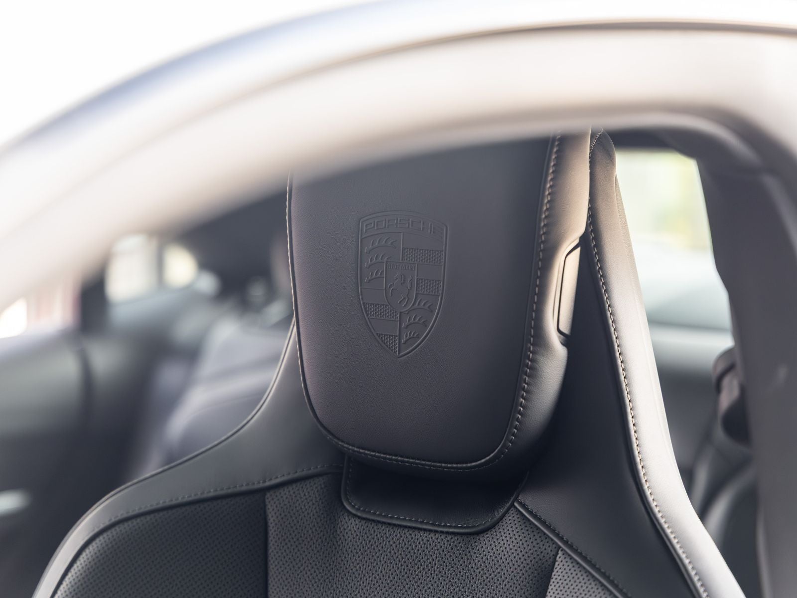 2026 Porsche Taycan 4 Black Edition