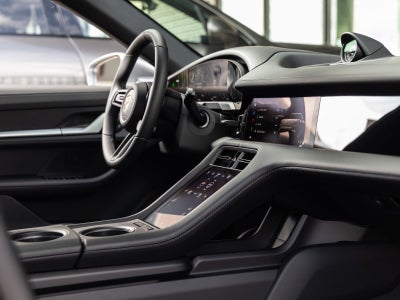 2026 Porsche Taycan 4 Black Edition