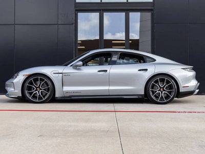 2026 Porsche Taycan 4 Black Edition