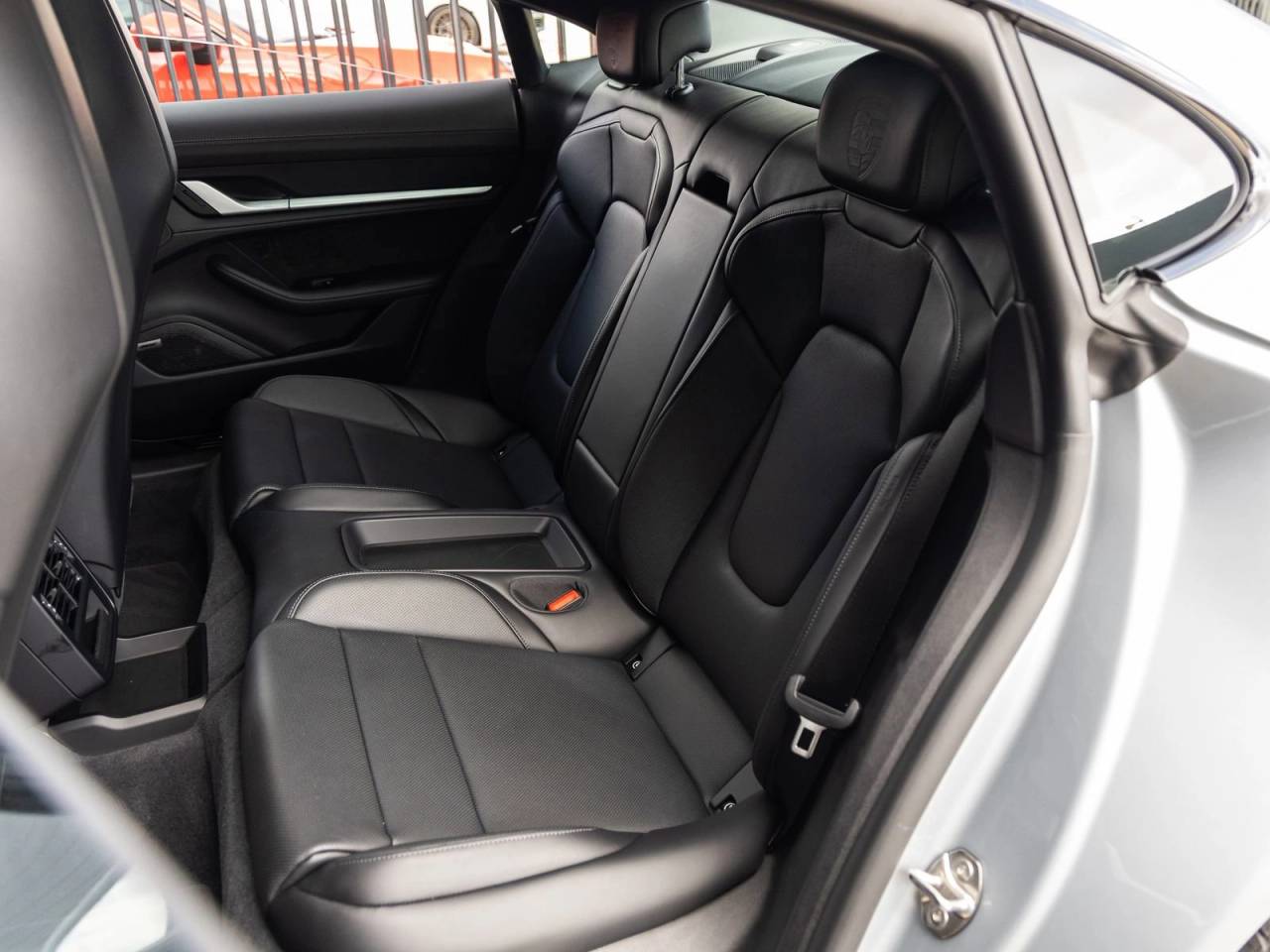 2026 Porsche Taycan 4 Black Edition