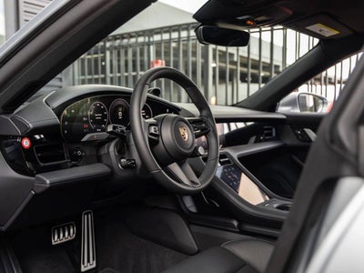 2026 Porsche Taycan 4 Black Edition