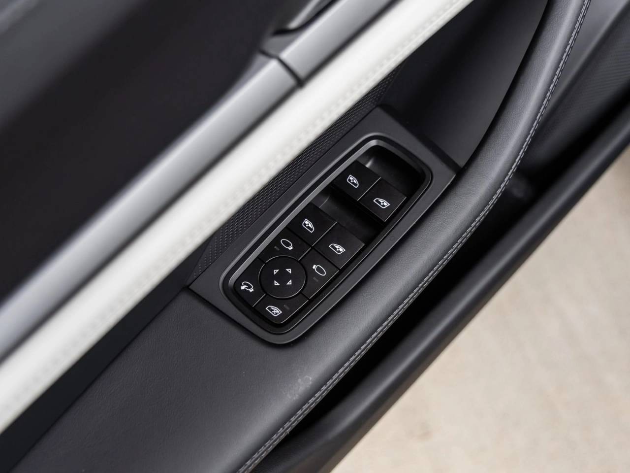 2026 Porsche Taycan Taycan 4