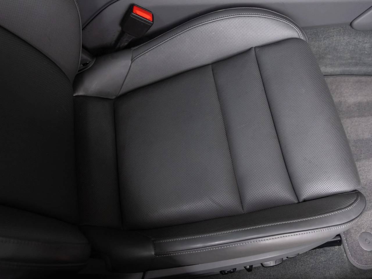 2023 Porsche Taycan Base