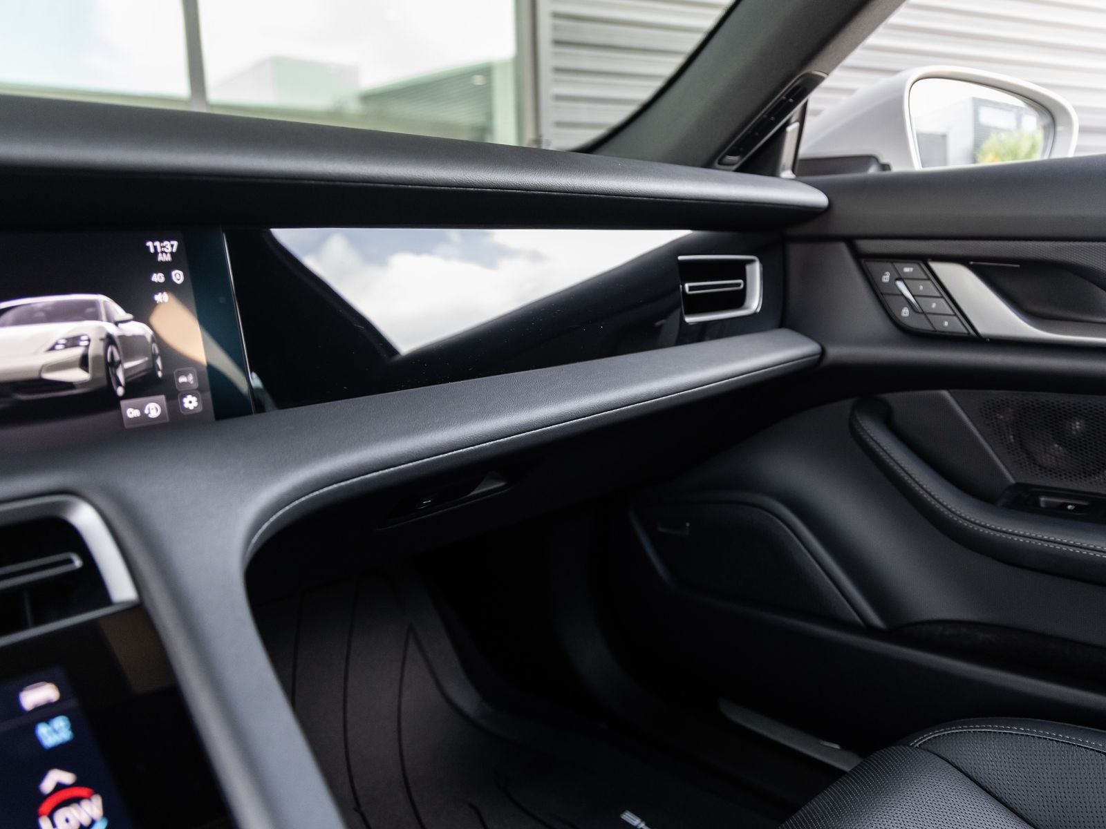 2026 Porsche Taycan Taycan 4