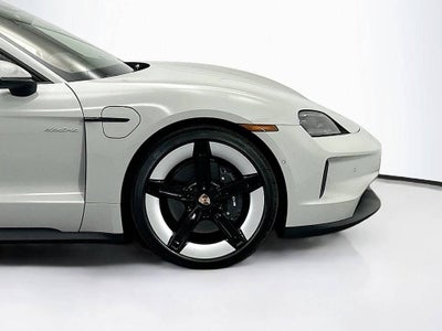 2026 Porsche Taycan 4