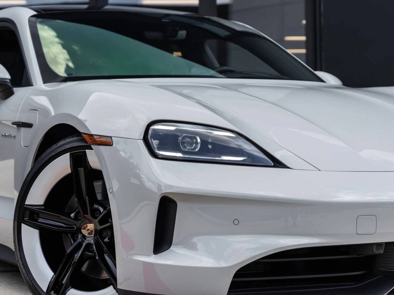 2026 Porsche Taycan 4