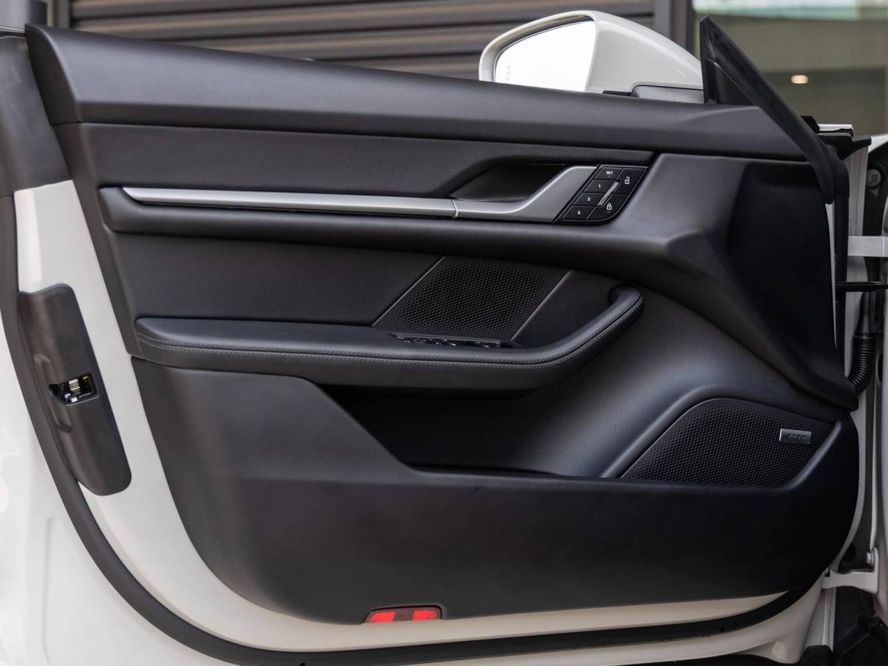 2026 Porsche Taycan 4