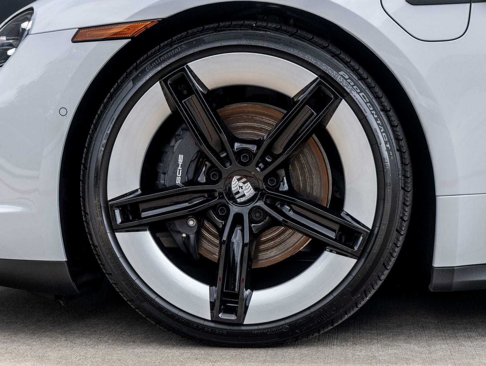 2026 Porsche Taycan 4