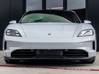 2026 Porsche Taycan 4