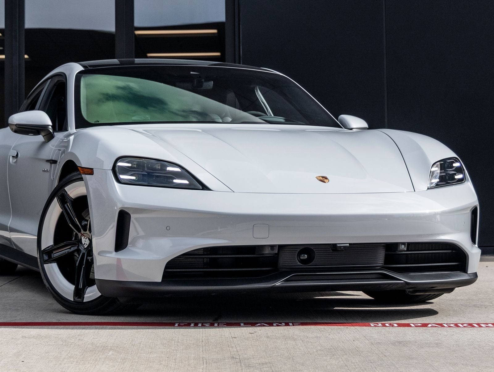 2026 Porsche Taycan 4