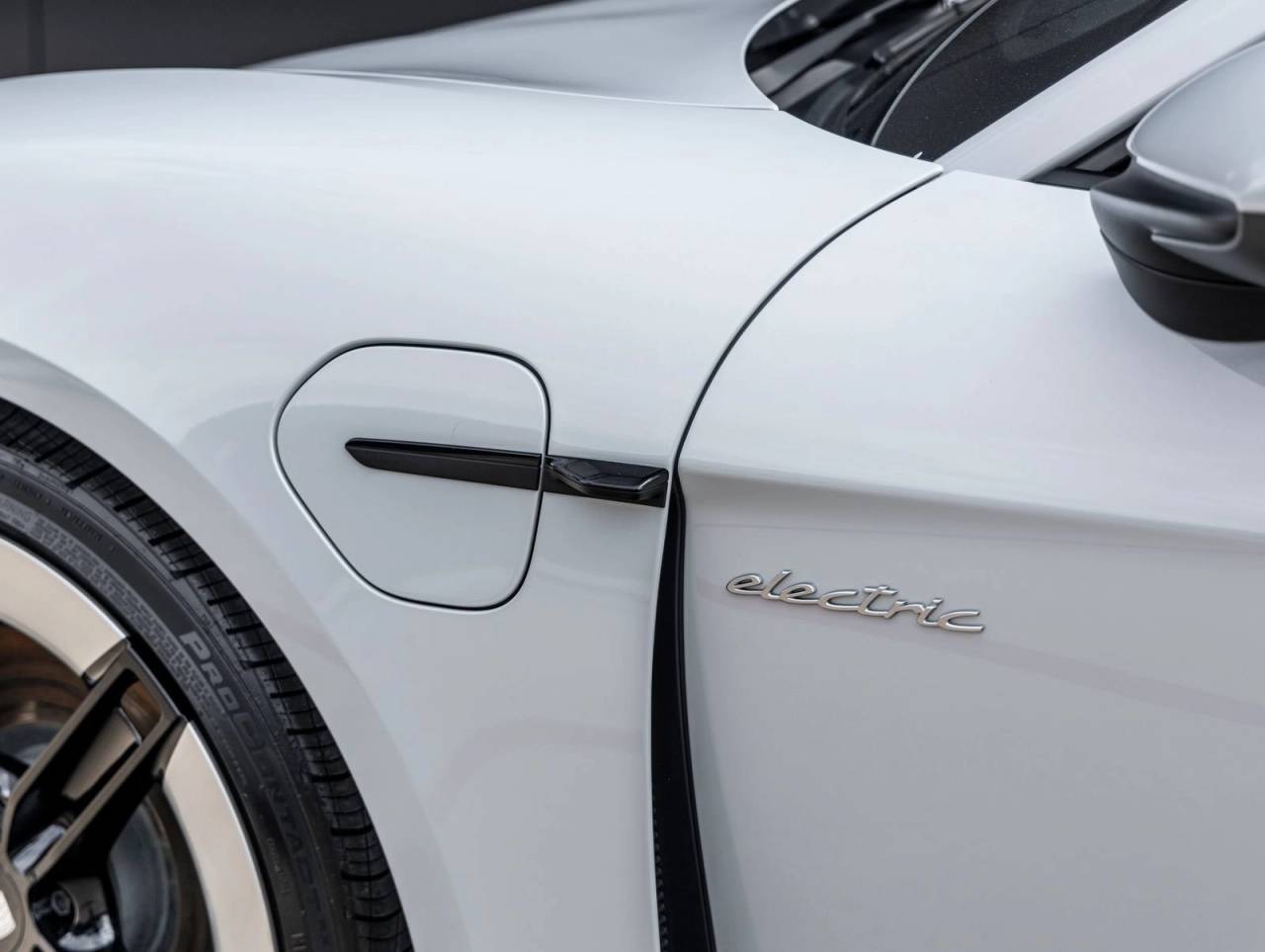 2026 Porsche Taycan 4