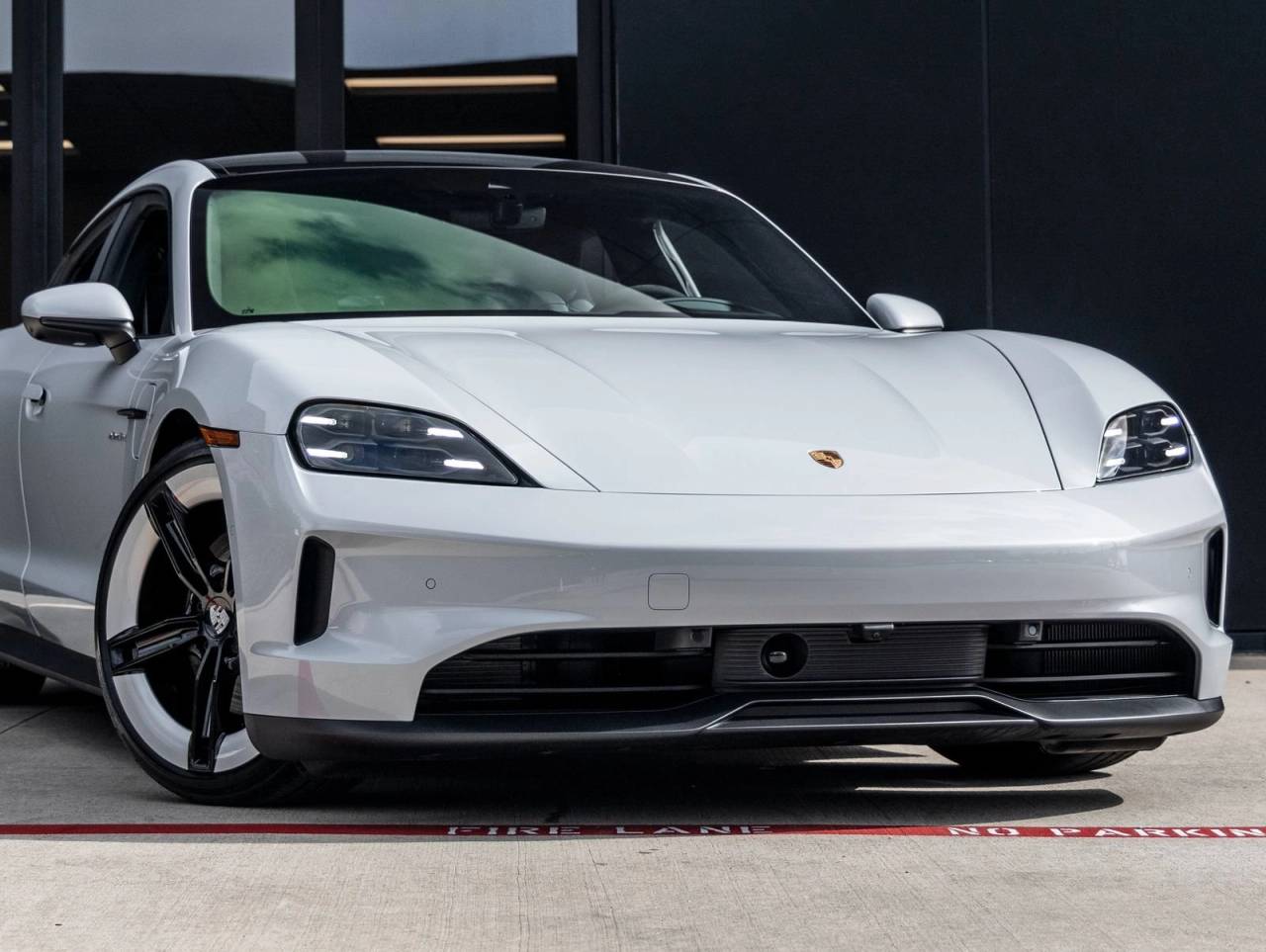 2026 Porsche Taycan 4