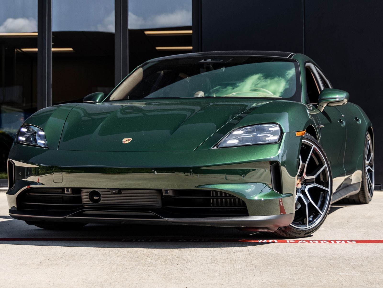 2026 Porsche Taycan 4