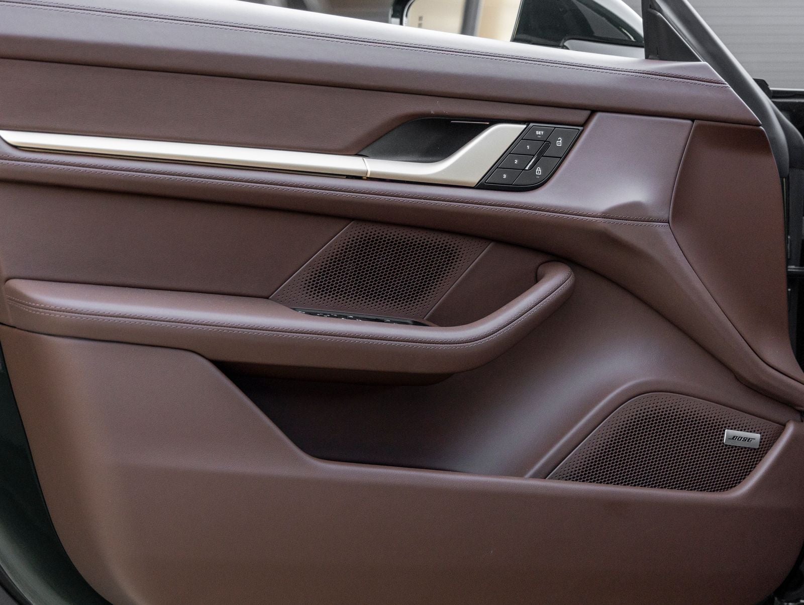 2026 Porsche Taycan 4